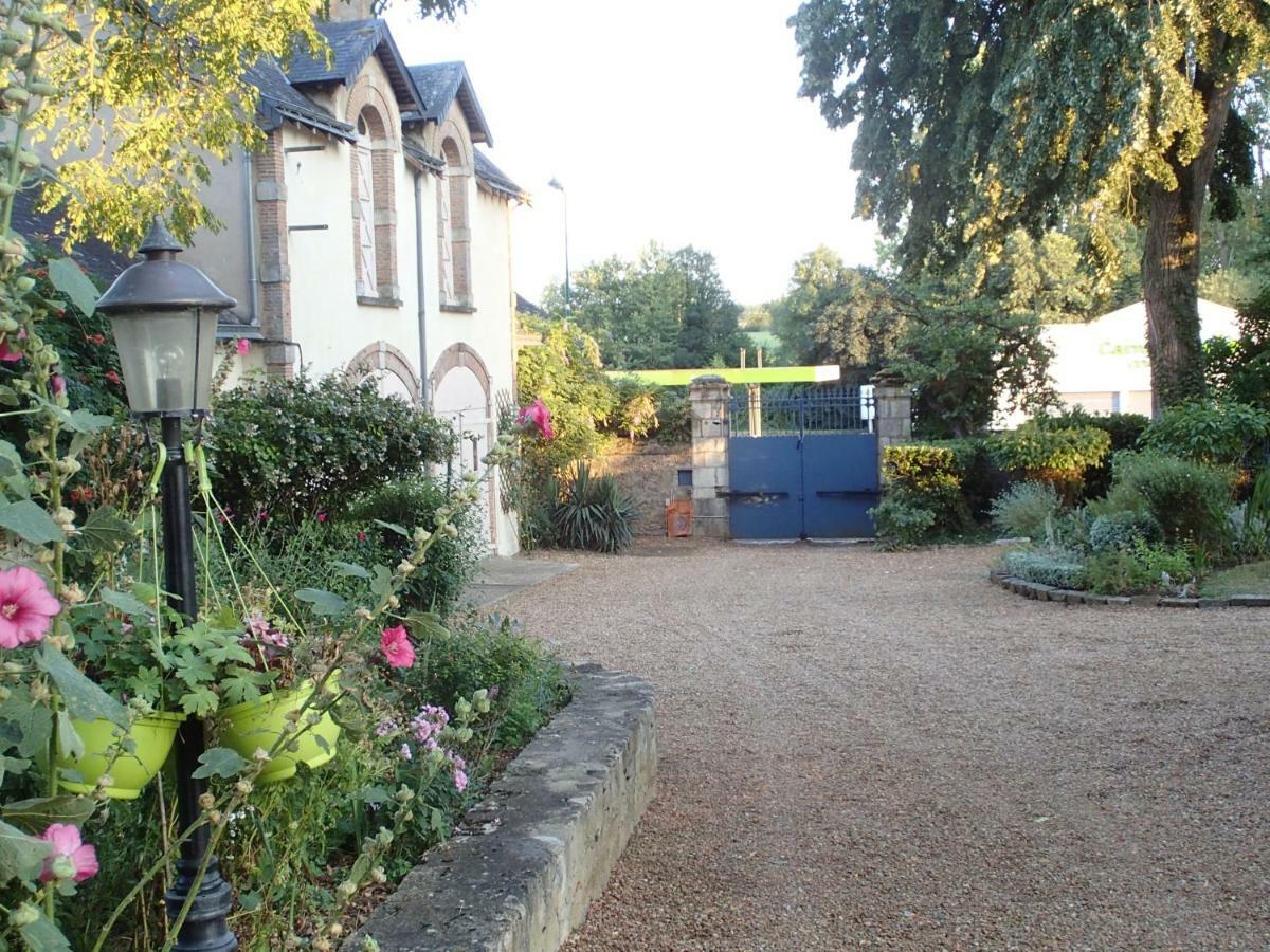 France Petit Chateau Loué Eksteriør bilde